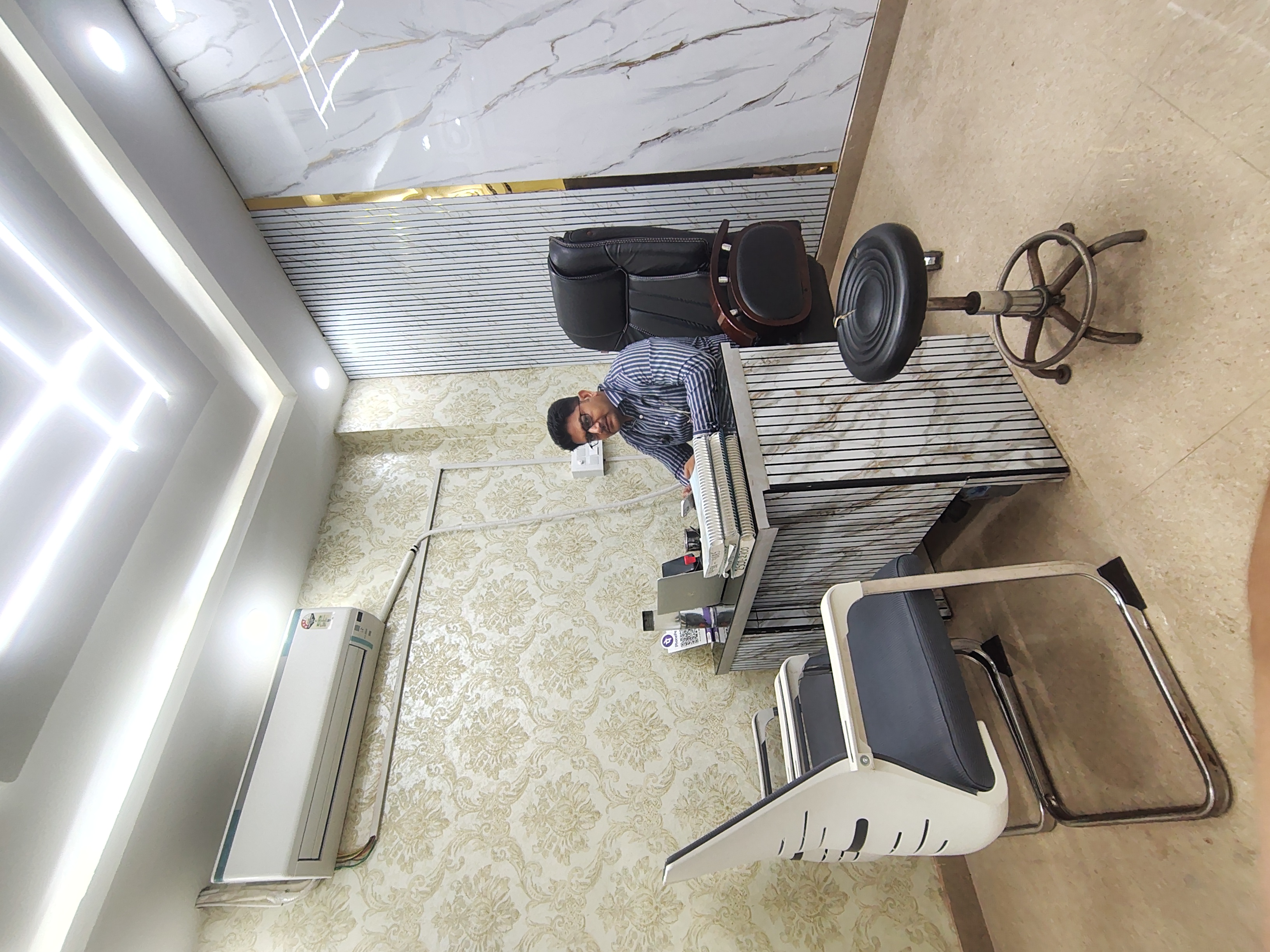 Clinic interior and consultation environment